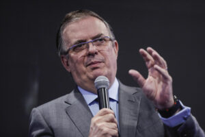 Marcelo Ebrard propone al APEC un plan a corto plazo frente a desafíos de IA y demográficos