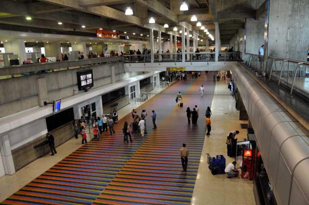 Más de 20 vuelos internacionales fueron cancelados en Venezuela