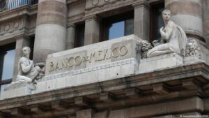 México recorta a la mitad proyección de crecimiento en 2025 – DW – 27/11/2025
