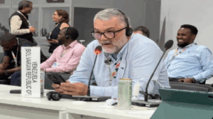 Ministro Molina plantea diálogo abierto para financiamiento climático inclusivo
