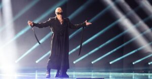 Mirud lleva el pop albanés a la esfera mundial como su nueva estrella
