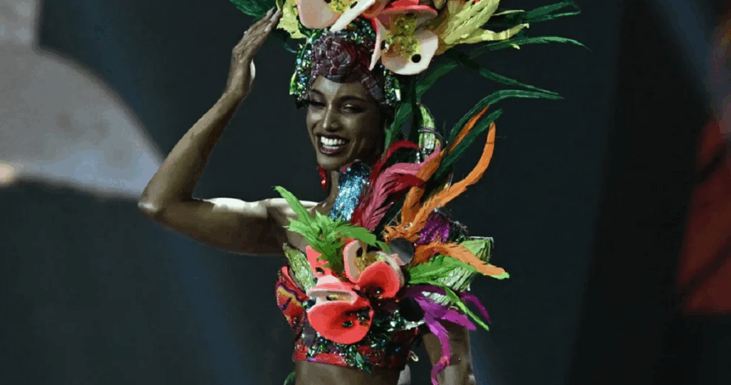 Miss Jamaica en cuidados intensivos luego de caerse en pasarela del Miss Universo