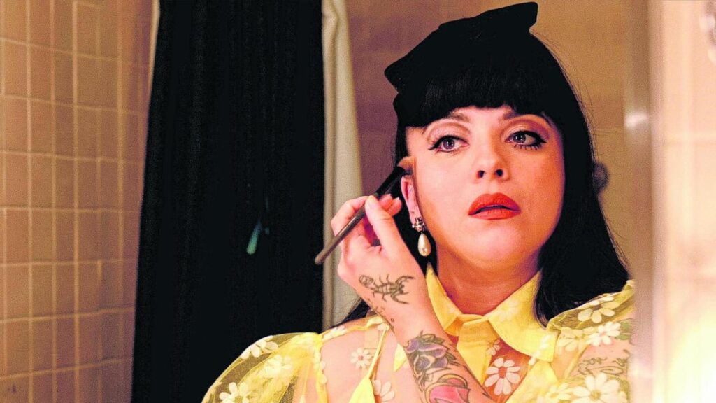 Mon Laferte regresa a Colombia en mayo de 2026 con su gira ‘Femme Fatale Tour’