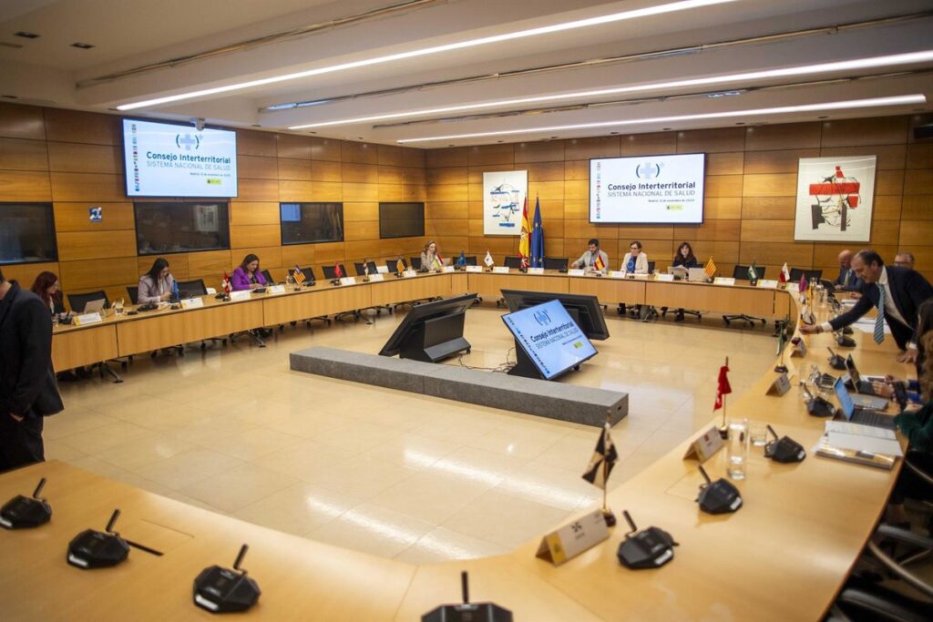 Mónica García anuncia que las CCAA del PP entregarán los datos de los programas de cribado de cáncer