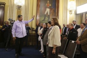 Moscú desembarca en la crisis del Caribe en apoyo de su aliado Maduro | elmundo.es