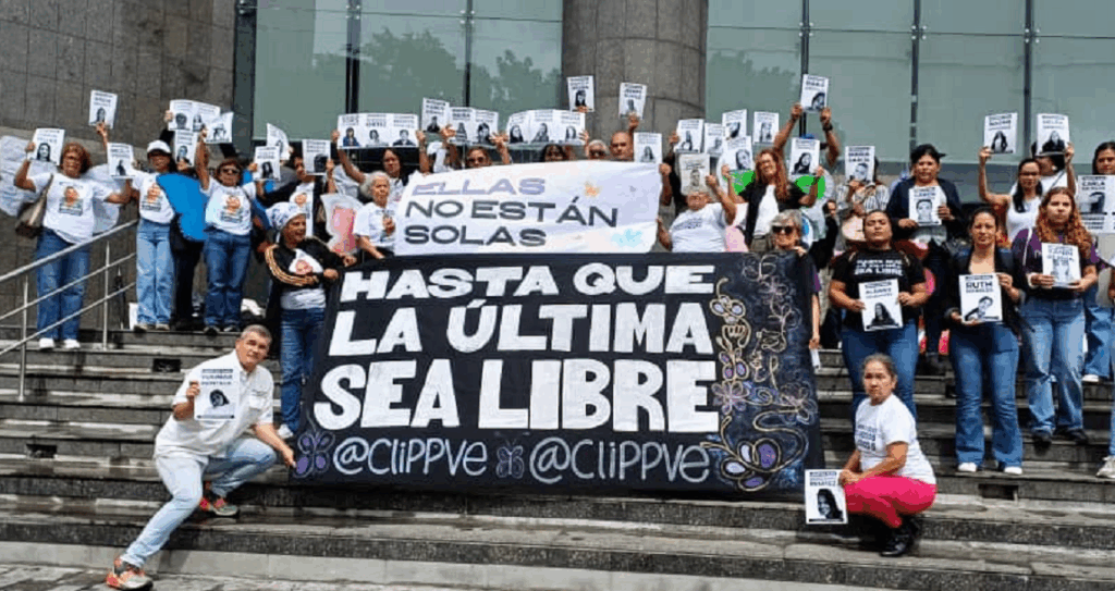 Mujeres pidieron liberación de 182 presas políticas en protesta frente a la ONU