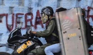 ONG y partidos opositores denuncian «detención arbitraria» de una adolescente en Venezuela