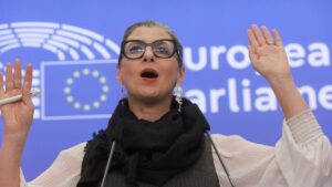 PALESTINA | Albanese califica de maniobra de distracción el plan de paz de Trump para Gaza y considera que la UE «ha fracasado» | elperiodico.com