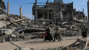 PALESTINA | La muerte sigue presente en Gaza pese a la tregua: ataques israelíes, toneladas de explosivos sin detonar y hambruna | elperiodico.com