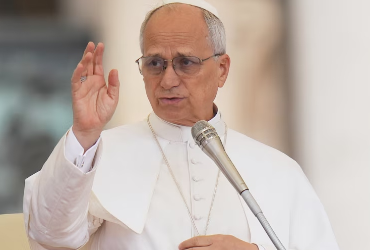 Papa León XIV critica el trato "extremadamente irrespetuoso" a los migrantes en EEUU