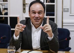 Pérez Llorca asegura que le corresponde a la dirección nacional del PP proponer el candidato para suceder a Mazón | europapress.es