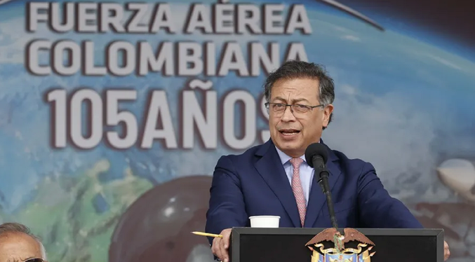 Petro ordena bombardeo contra disidencias de las FARC