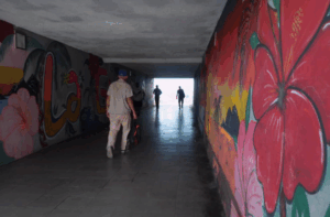 Piden colocar luminarias en el túnel de la Maternidad