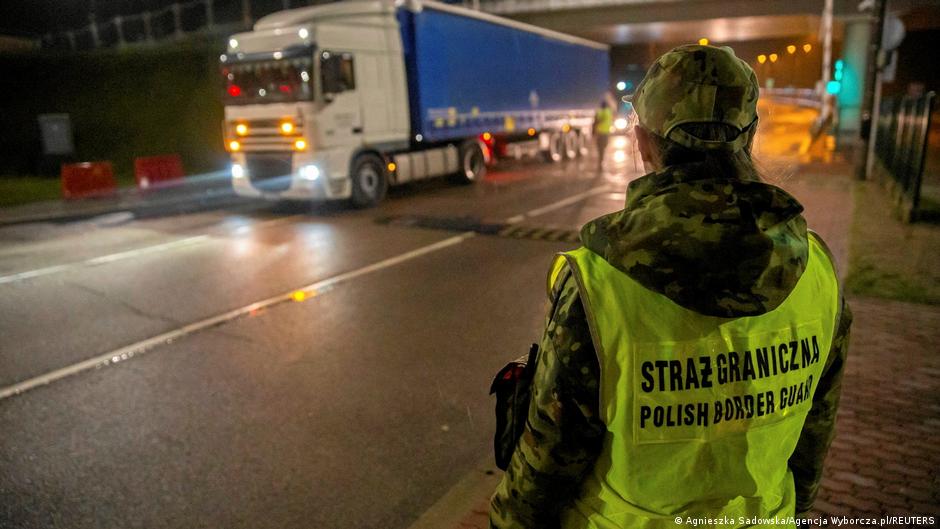 Polonia reabre dos cruces fronterizos con Bielorrusia – DW – 19/11/2025