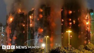 Por qué fue tan devastador y otras 5 preguntas sobre el incendio en las torres de viviendas de Hong Kong que dejó al menos 83 muertos