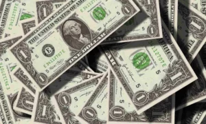 Precio del dólar del 20 de noviembre pasa otra decena