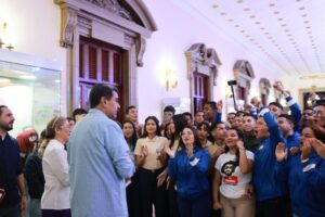 Presidente Maduro anuncia la instalación del Consejo de Gobierno Estudiantil