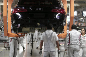Producción de vehículos en México cae el 0,69 % en los primeros 10 meses del año