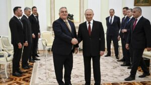 Putin acepta la propuesta de Orbán de que Budapest acoja negociaciones de paz para Ucrania | elperiodico.com