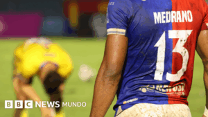 Qué dice sobre el fin del poder de las maras en El Salvador el regreso al fútbol de los «números malditos» 13 y 18