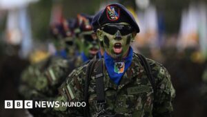 Qué se sabe de los 15 menores muertos en bombardeos del ejército de Colombia y por qué supone un giro radical en el combate contra los grupos armados