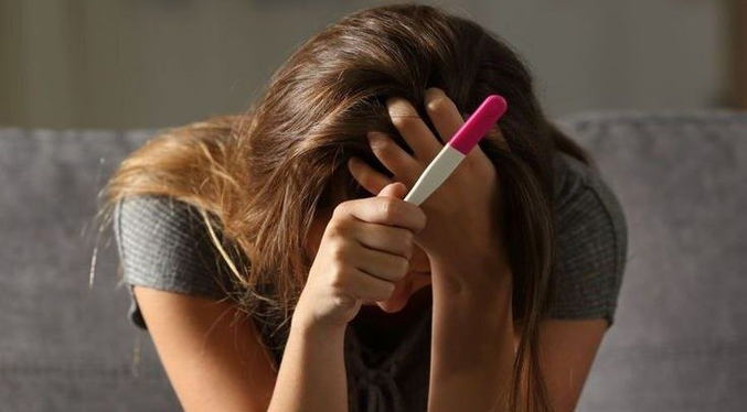 Registran reducción del 20% de embarazo precoz en Venezuela