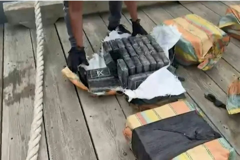 República Dominicana detiene "narcolancha" en pleno despliegue militar de EEUU