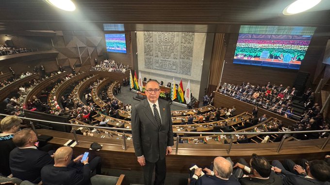 Richard Blanco asistió a la asunción presidencial de Rodrigo Paz en Bolivia: “Le acompañamos en representación del pueblo de Venezuela” - AlbertoNews