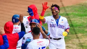 Ronald Acuña Jr. jugará con Tiburones