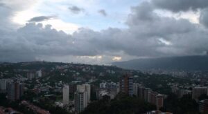 Se mantiene nubosidad parcial en gran parte del país este domingo