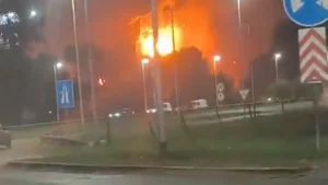 Se registran múltiples explosiones en una planta en Argentina: ha provocado una fuerte onda expansiva y graves incendios