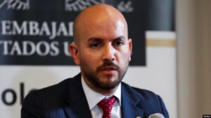 Si Maduro cae, la oposición no podría gobernar, advierte González