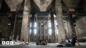 Techno, sexo y contracultura: así es Berghain, el mítico club de Berlín que da nombre al nuevo sencillo de Rosalía