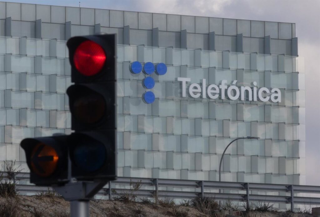 Telefónica propone un ERE para 5.040 personas en Telefónica de España, Móviles y Soluciones
