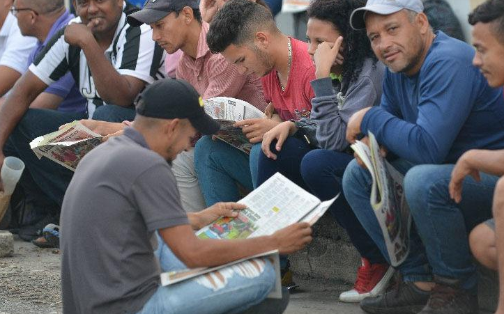 Trinidad y Tobago reduce en 82% permisos de trabajo para venezolanos