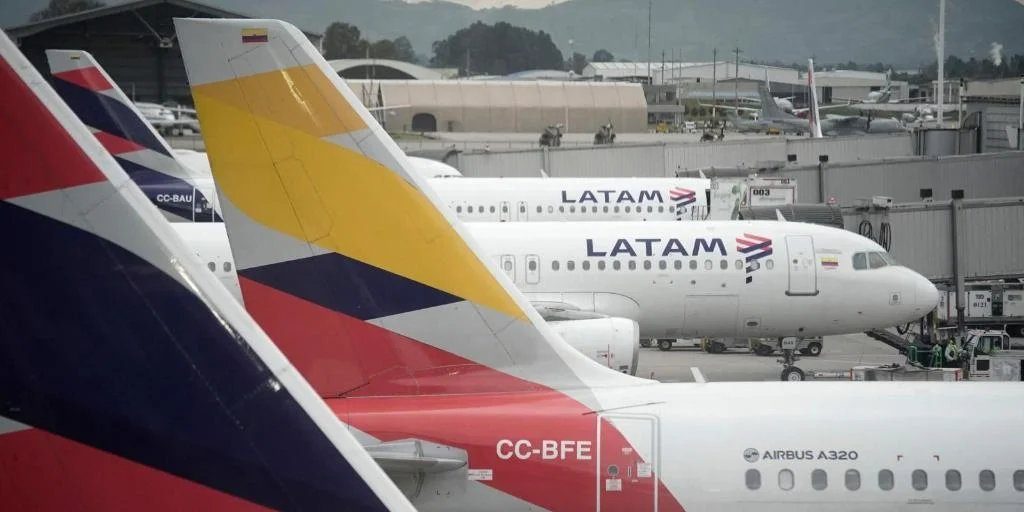 Trump advierte a las aerolíneas de que consideren «cerrado» el espacio aéreo de Venezuela