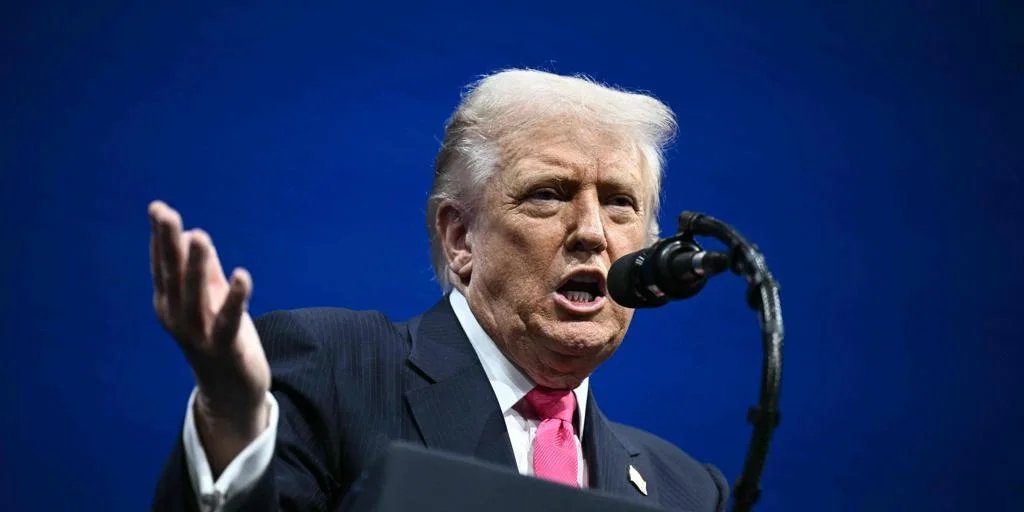 Trump amenaza con la pena de muerte a diputados demócratas que llamaron a militares a desobedecer sus órdenes
