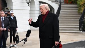 Trump dice que su plan de paz en Ucrania no es oferta final – DW – 22/11/2025