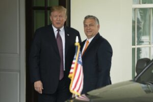 Trump pide a la UE que respete a Orbán porque «tiene razón» en sus políticas contra la migración | europapress.es