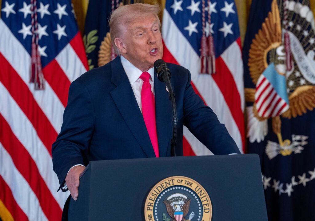 Trump propone pena de muerte para los demócratas que pidieron a los militares desobedecer órdenes "ilegales"