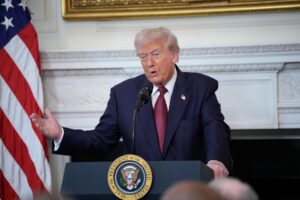Trump solicita al presidente israelí que indulte a Netanyahu, juzgado por corrupción – AlbertoNews