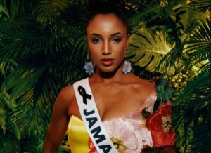 ÚLTIMA HORA | Miss Jamaica se cayó del escenario durante la competencia preliminar de traje de noche de Miss Universo 2025 – AlbertoNews