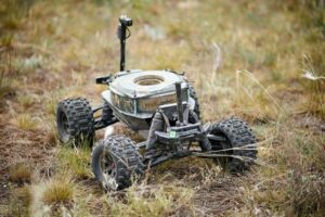 Ucrania multiplica la fabricación de drones terrestres para combates, emboscadas y ayuda a las tropas | elperiodico.com