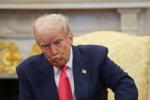 Un juez federal de EEUU desestima los cargos contra James Comey y Letitia James por un error procedimental | europapress.es