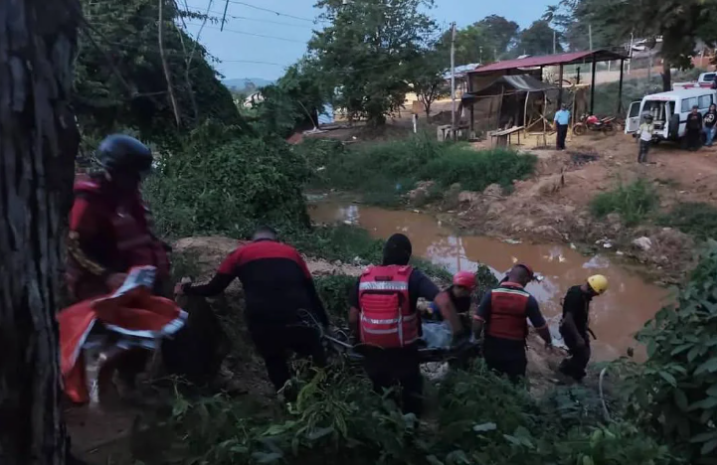 Un muerto y dos heridos en pozo minero en El Callao