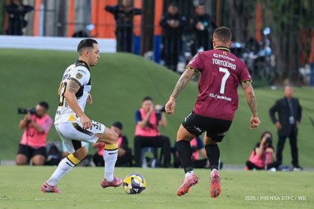 Un parpadeo ante Carabobo, y adiós luz que te apagaste – Diario La Nación