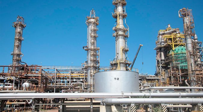 Venezuela aspira reducir en 71% sus emisiones y quemas de gas natural