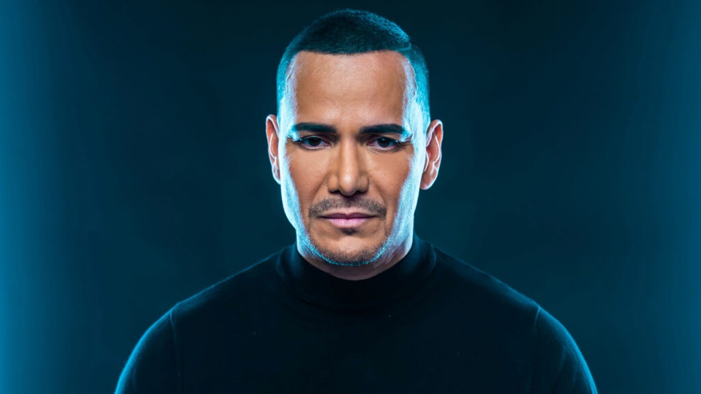 Víctor Manuelle se distancia de la salsa para crear nuevos éxitos de estilo navideño