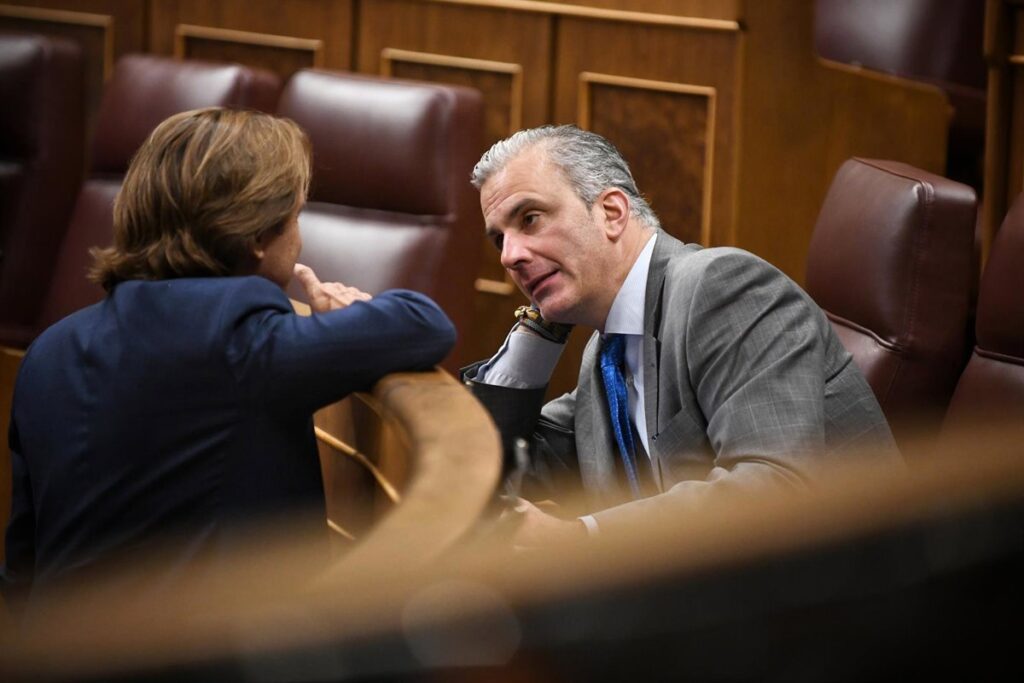 Vox aparta a Ortega Smith de la portavocía adjunta en el Congreso y asciende a su portavoz de Vivienda