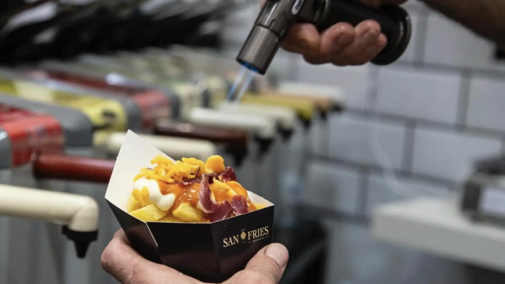 abren "todos los días desde las 12h hasta que se terminen las patatas"